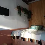 B&B \